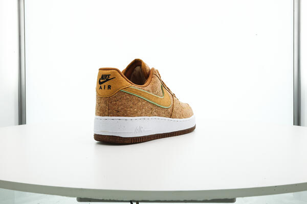 Nike AIR FORCE 1 '07 PRM 